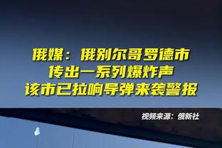 这爸妈多高啊？文班亚马晒2023年度照片：选秀日和父母合照